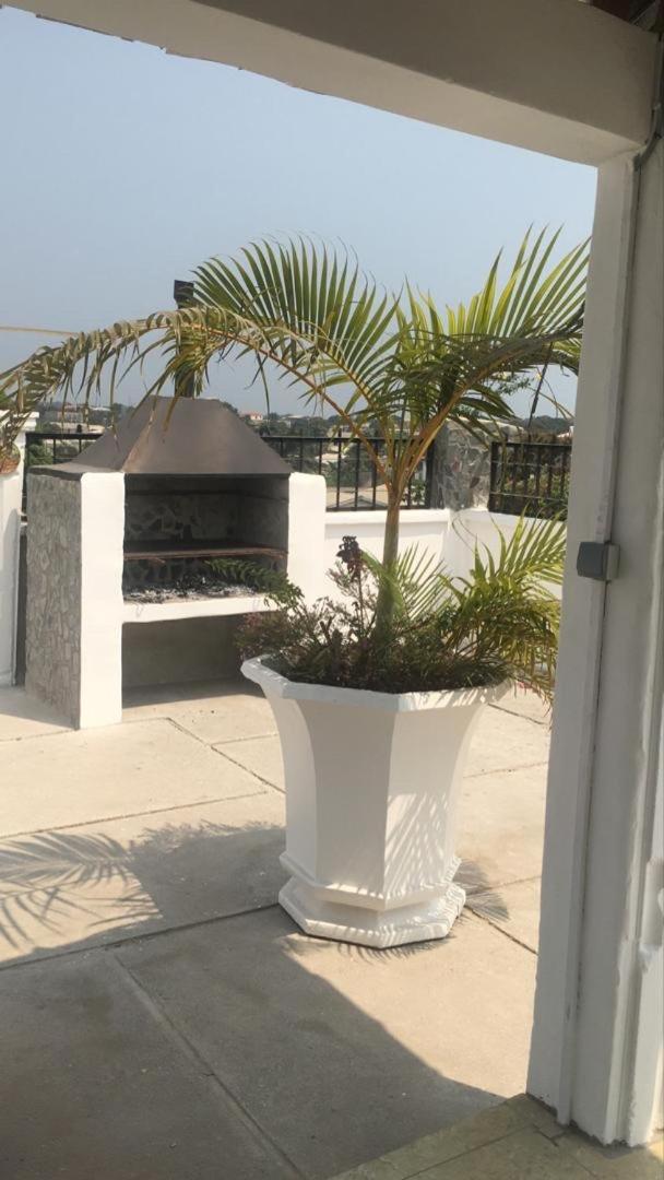 Residence Archange Pointe Noire Exterior foto