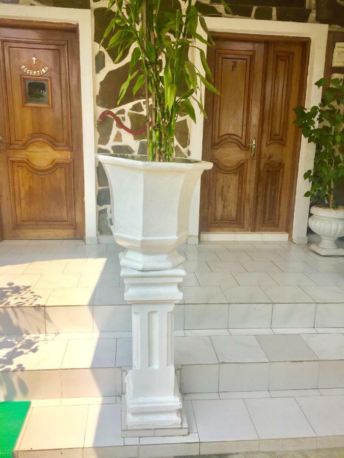 Residence Archange Pointe Noire Exterior foto